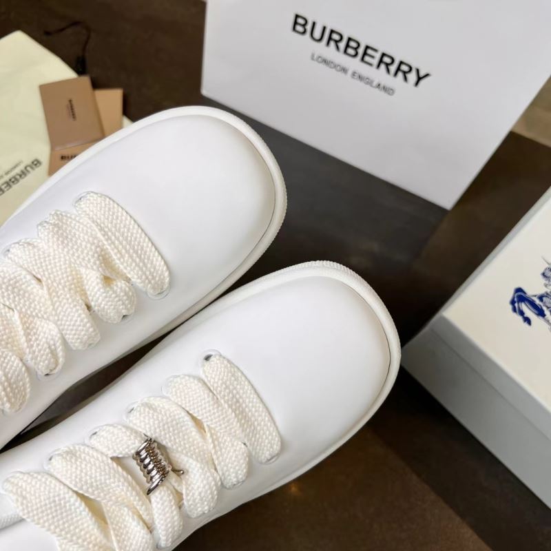 Burberry Low Shoes